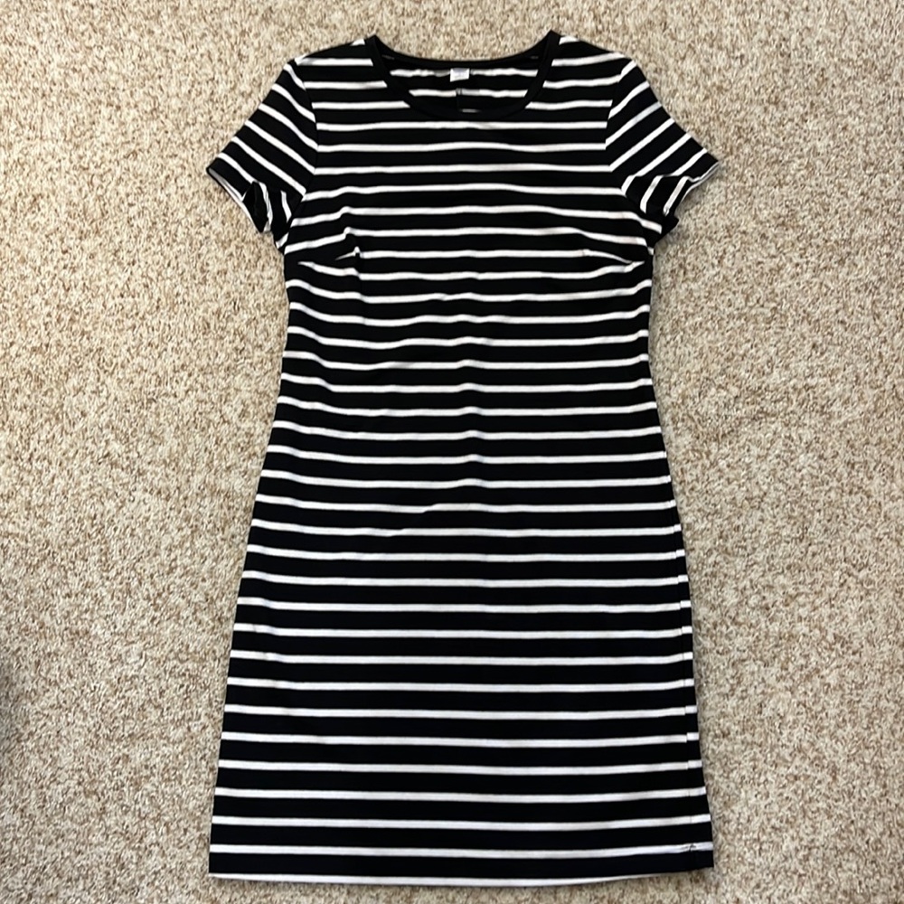 Old Navy Black White Striped Fitted T Shirt Dress Size M
